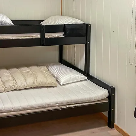 Ferienhaus Lovely In *